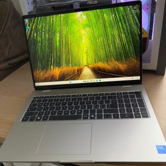 Laptop Business Dell Pro 16, 16" Ultra 7 255U 16GB DDR5 512GB NVMe 11 ore power on time, layout IT, garantie internationala valabila