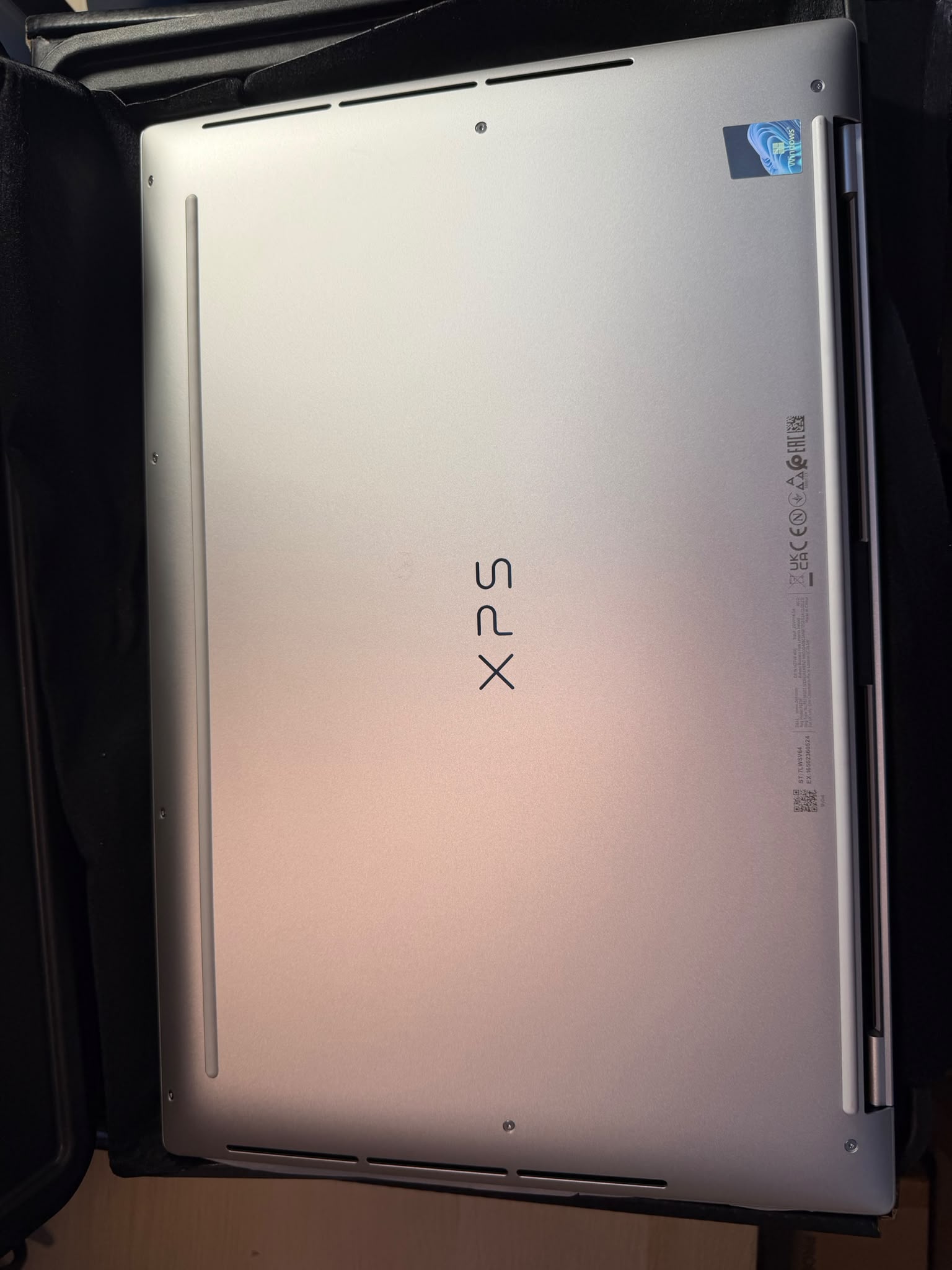 Laptop Dell XPS 9640 cu procesor Intel® Core™ Ultra 7 155H pana la 4.8GHz, 16.3", Full HD+, 32GB, LPDDR5X, 1TB SSD, NVIDIA® Geforce RTX™ 4060 with 8GB GDDR6, Windows 11 Pro, Silver - imagine 5