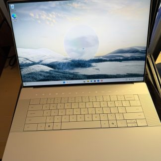 Laptop Dell XPS 9640 cu procesor Intel® Core™ Ultra 7 155H pana la 4.8GHz, 16.3", Full HD+, 32GB, LPDDR5X, 1TB SSD, NVIDIA® Geforce RTX™ 4060 with 8GB GDDR6, Windows 11 Pro, Silver