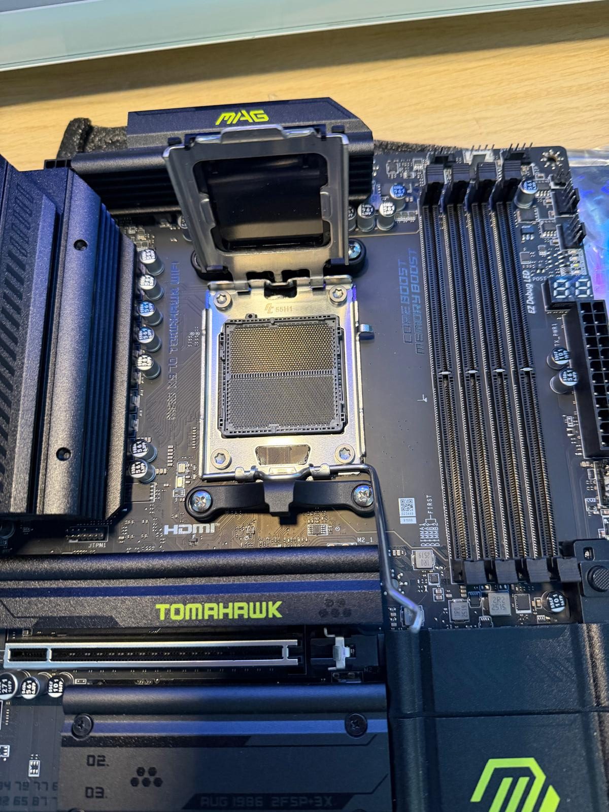 Placa de baza AM5 MSI MAG X870 TOMAHAWK WIFI - imagine 7